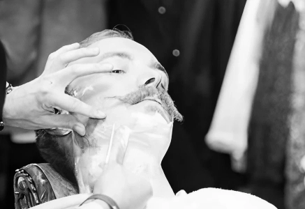 Eddine Belaid Shaving Course – Luxury professional training in shaving techniques, client consultation, and skincare in Switzerland