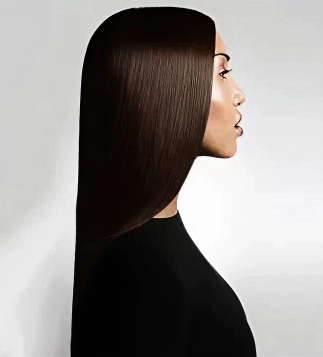 Sleek, straight hairstyle styled by Eddine Belaid – Luxury, smooth hair services in Switzerland